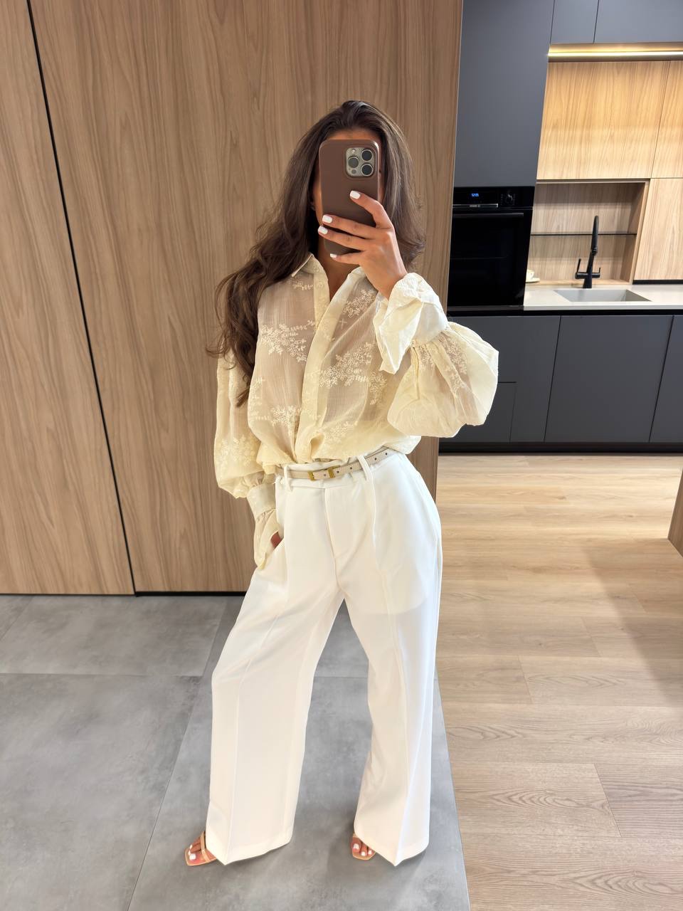 Romantiški ir elegantiški tencel marškiniai