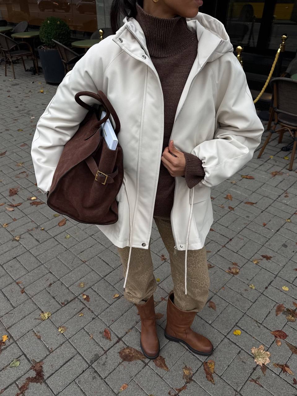 Stilinga pussezoninė striukė-parka „Mateo“ su gobtuvu ir pašiltinimu.